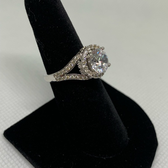 Flawless K-Star Simulated Diamond Ring - Picture 7 of 12
